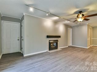 110 Heywood Rd APT 8D, Arden, NC 28704