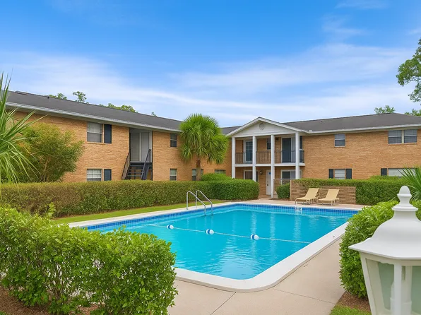 Windsor Arms Apartments