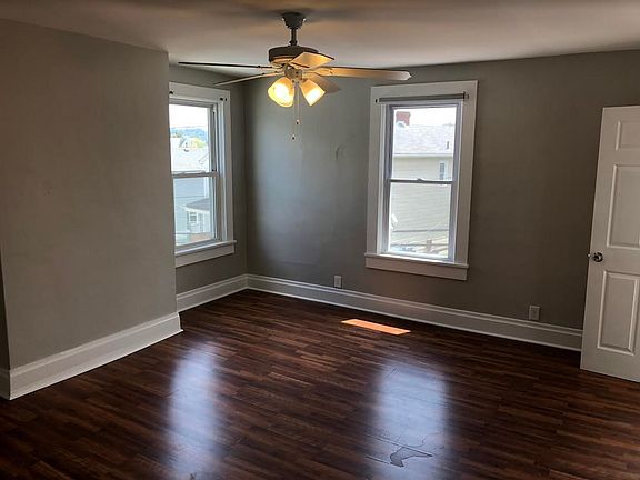 2nd image of 230 Magazine St #2