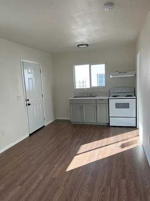 1 bed, 625 sqft, $1,995 — Photo 1