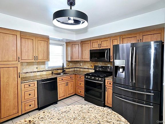 5th image of 28 Jacobs Road