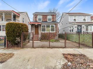 11415 208th St, Cambria Heights, NY