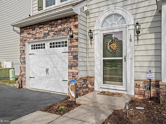 2nd image of 16 Juniper Ct #61