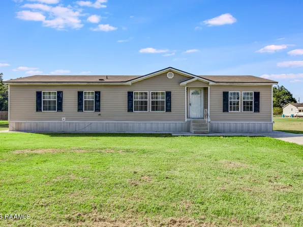 1009 Elmay Dr, Saint Martinville, LA 70582