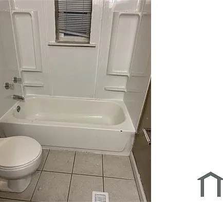 3 bed, 1000 sqft, $1,200 — Photo 3