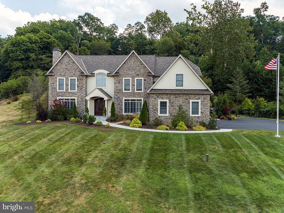 4 Woods Way, Wyomissing, PA 19610 Zillow