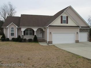 75 Jaylin Oaks Dr, Spring Lake, NC 28390