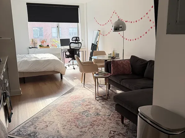 505 W 47th St #6BS, New York, NY 10036