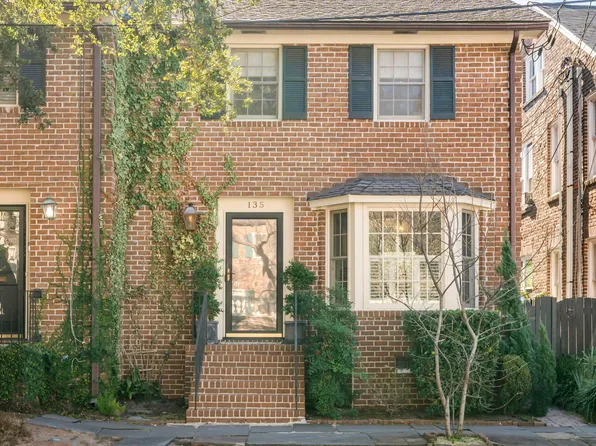 135 Wentworth St, Charleston, SC 29401