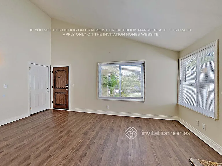 2338 Century Ave — Photo 3