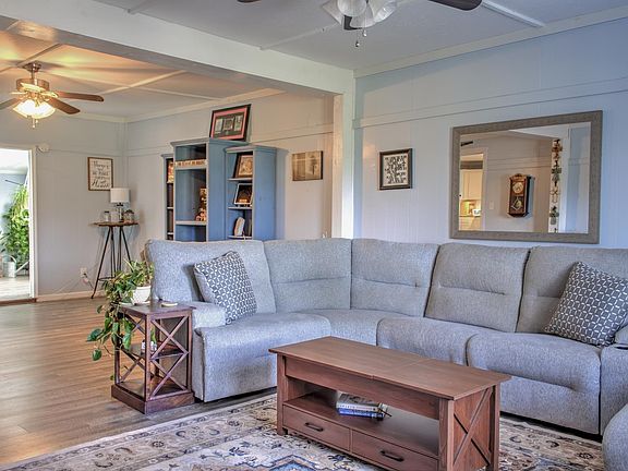 3rd image of 334 Snyder Rd