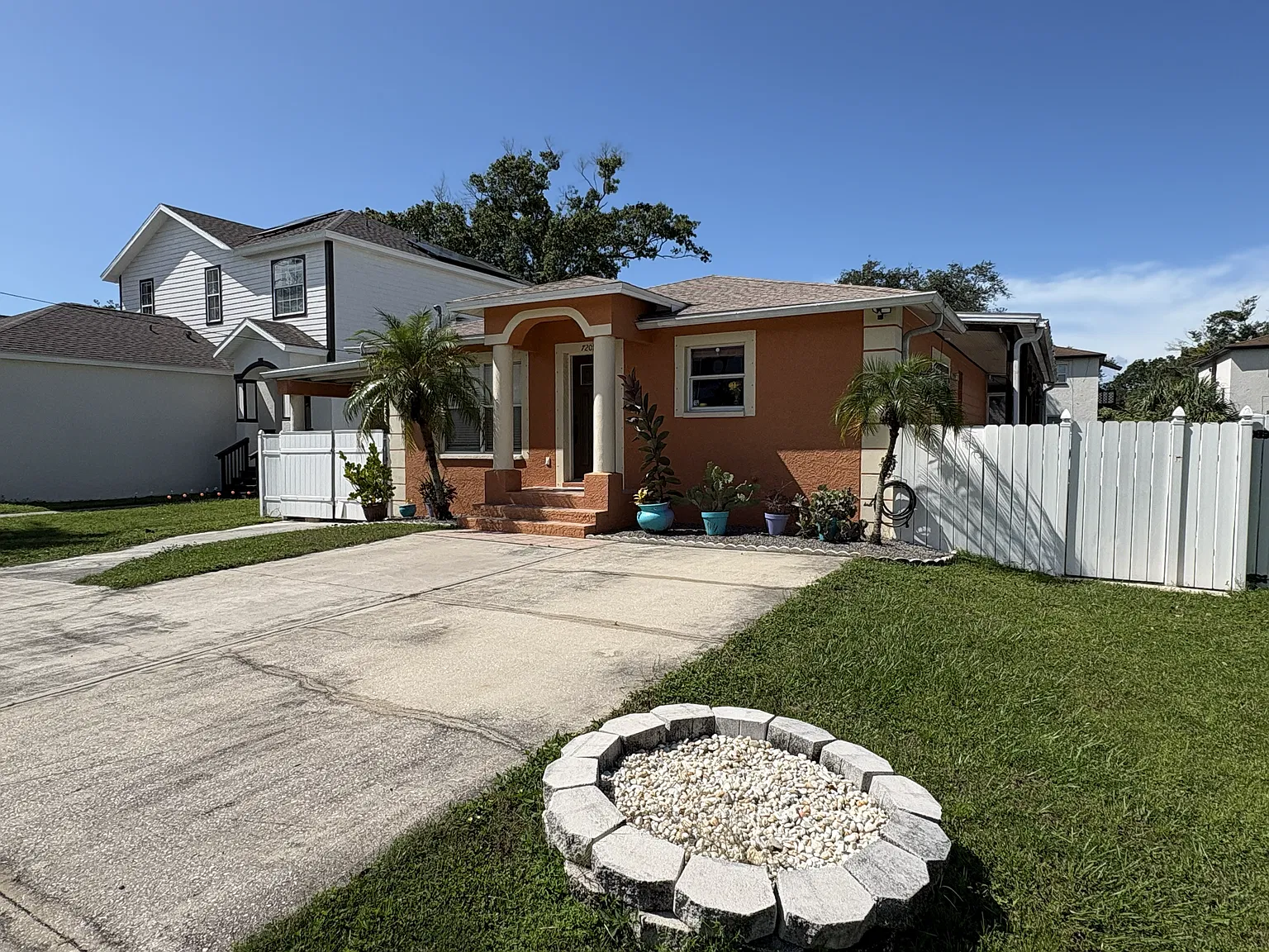 3 bed, 1230 sqft, $3,250 — Photo 1