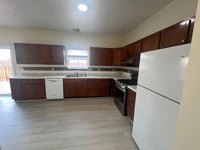 12343 Quarterback Ln — Photo 23