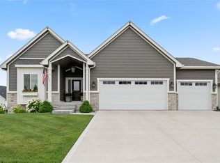 511 Chayse St SW, Bondurant, IA 50035