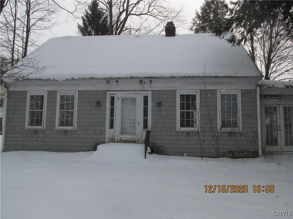 8586 Seneca Tpke, New Hartford, NY 13413