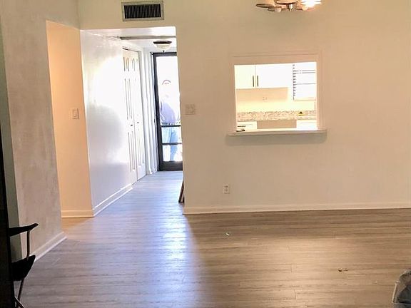 3rd image of 9233 SW 8th St APT 110