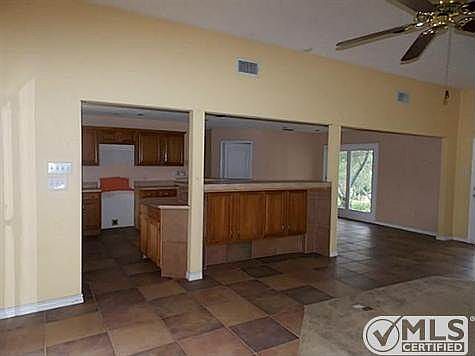 2nd image of 1703 Whitecliff Dr