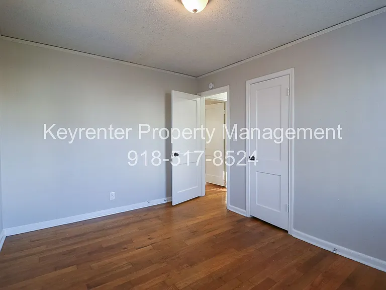 723 N Gary Pl — Photo 20