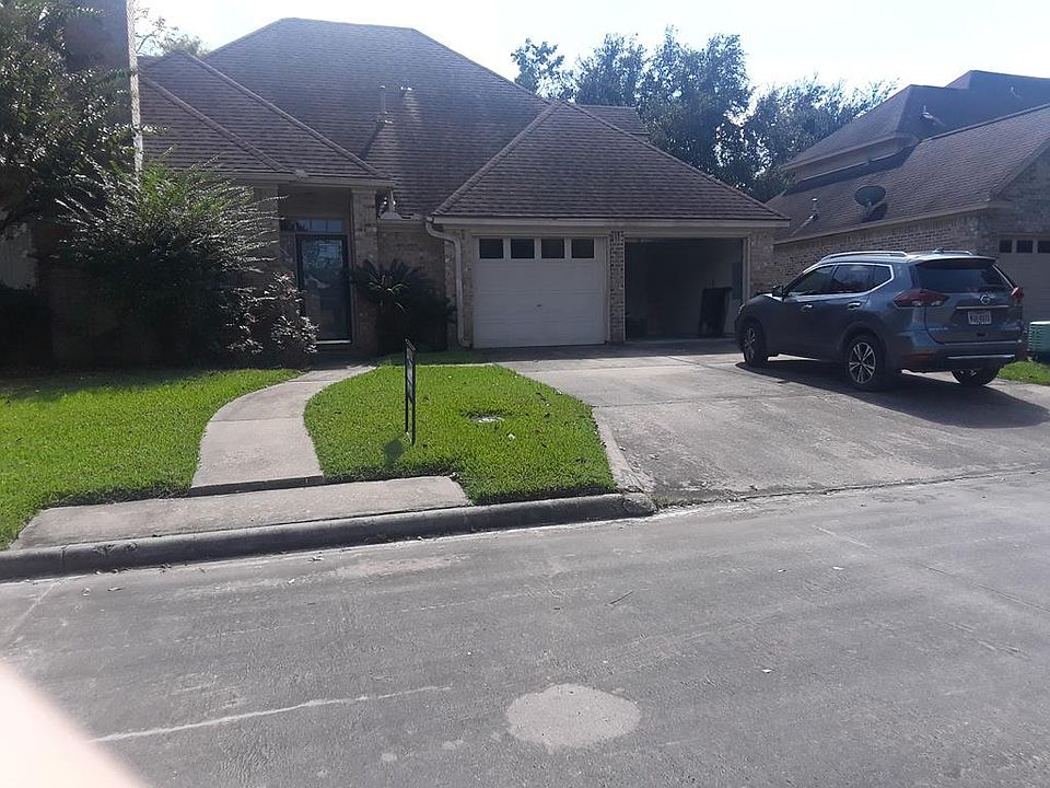 1st image of 8285 Westgate Dr