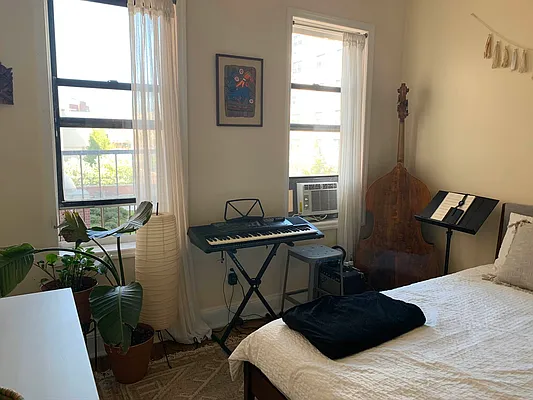 Rented by Yup Realty LLC | media 50