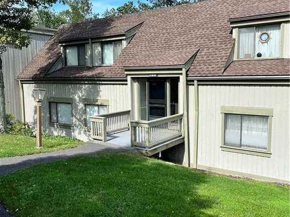 196 Heritage Village #D, Southbury, CT 06488