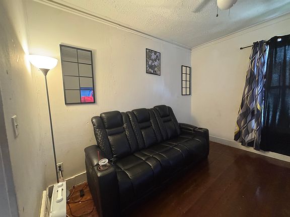 4th image of 925 Keeler Ave
