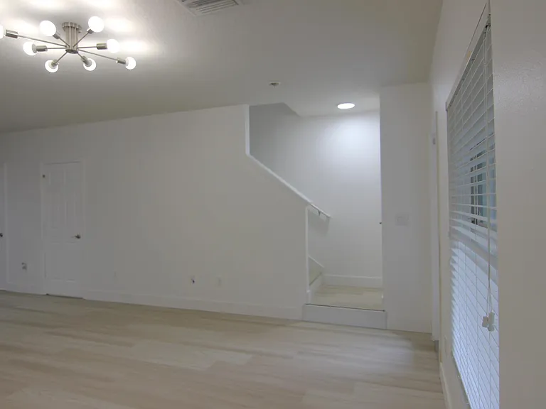 4635 Chatterton Way — Photo 8