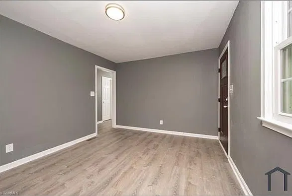 2 bed, 800 sqft, $1,200 — Photo 3