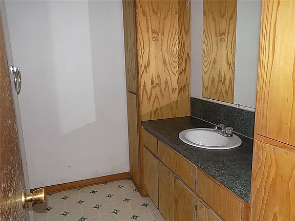 4th image of 4307 Campground Ln