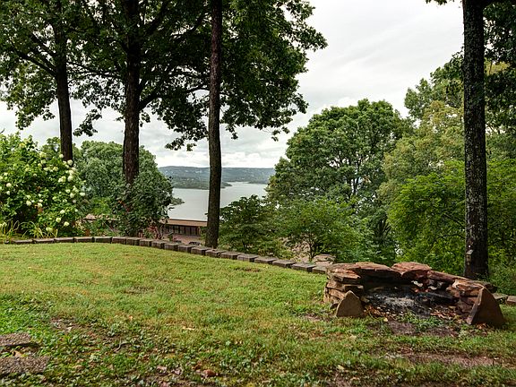 2nd image of 21 Cricket Hill Lane