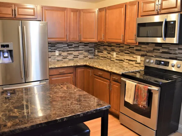 1721-1723 Edwards Way, 1721-1723 Edwards Way, Pittsburgh, PA 15203