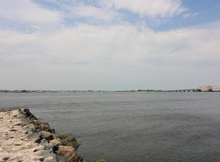 325 Beach 88 St #88, Far Rockaway, NY 11693