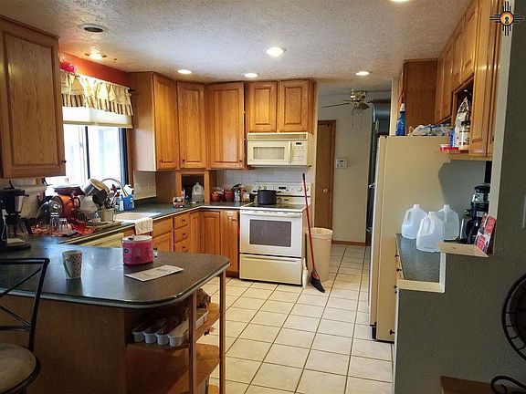 5th image of 707 Julie Ct