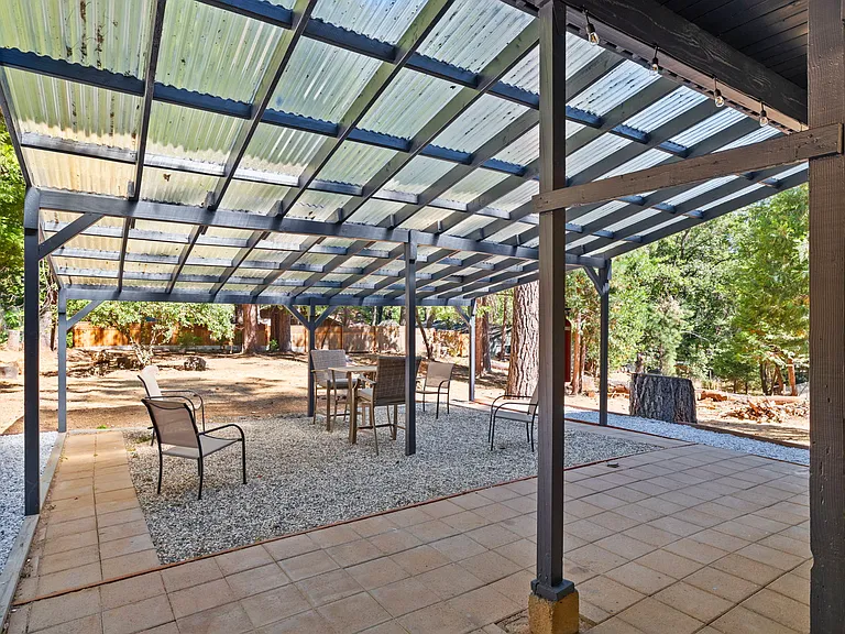 22523 N Tuolumne Rd #B — Photo 16