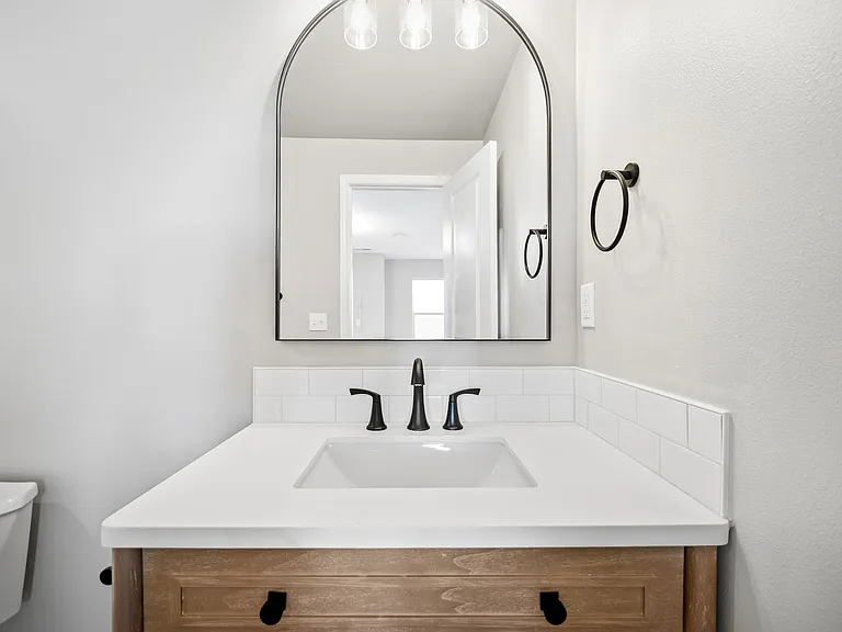 8411 N James Ct — Photo 17