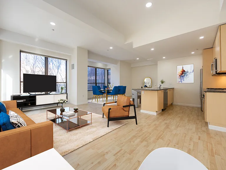 40 Fay St #302 — Photo 4