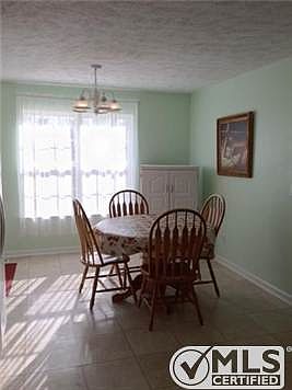 4th image of 6007 Lee Ave