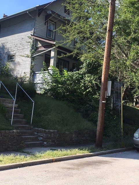 2nd image of 3807 Leslie Ave