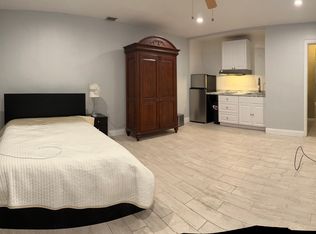 6820 Scott St, Hollywood, FL 33024