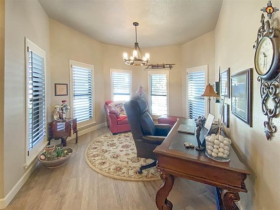 4th image of 1113 W Mesa Verde Dr