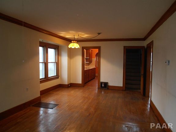 3rd image of 1210 W Gift Ave