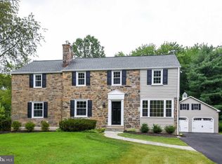 968 Valley Rd, Blue Bell, PA 19422