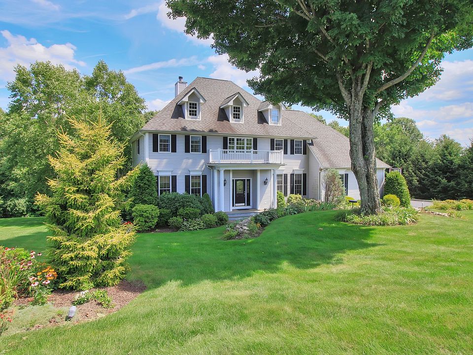 1st image of 20 Kaitlin Dr