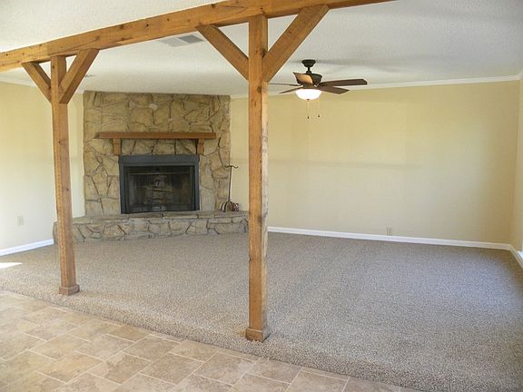 3rd image of 209 W Alene Dr