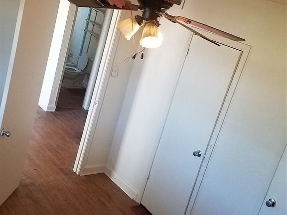 3rd image of 600 S Wyoming Ave