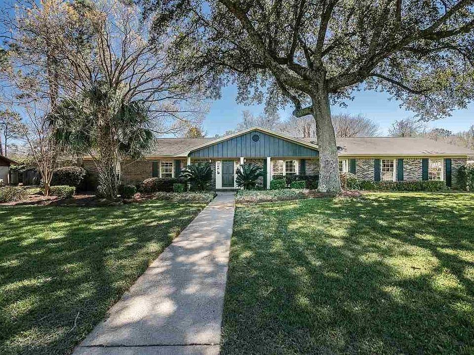 1st image of 4005 King Arthur Dr