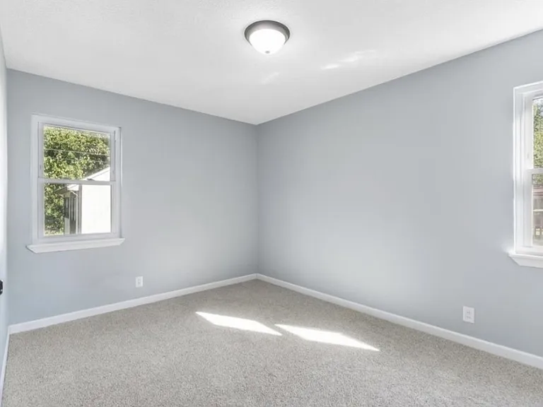 131 Beck Rd — Photo 10