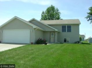 220 Willow Ct, Baldwin, WI 54002