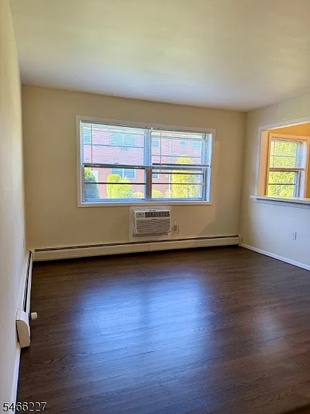2 bed, 1.0 bath, $2,500 — Photo 4