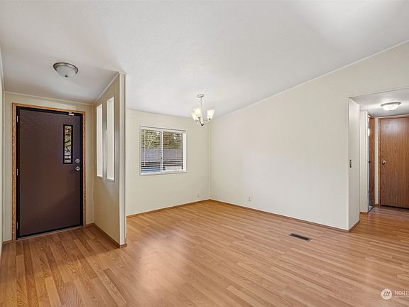 5th image of 12605 115th Avenue Ct E #150